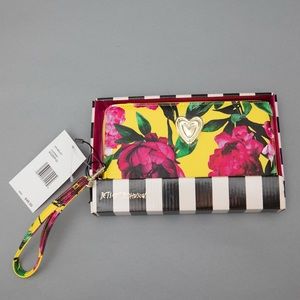 Floral wallet